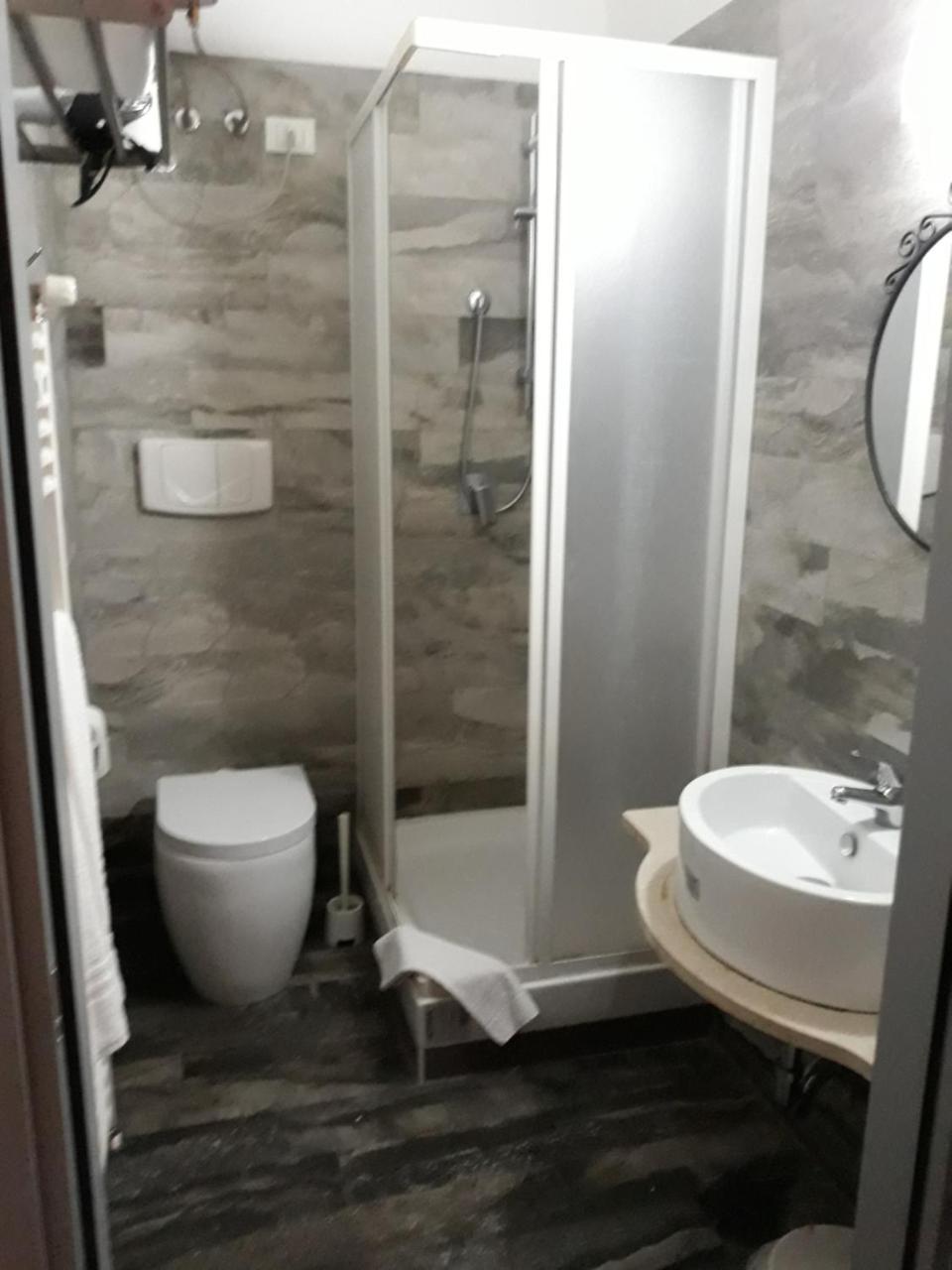 Double Room,743938969:JPEG